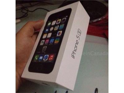  SELLING  BRAND NEW FACTORY UNLOCKED APPLE IPHONE 